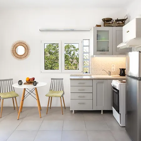 Psarrou Apartment *